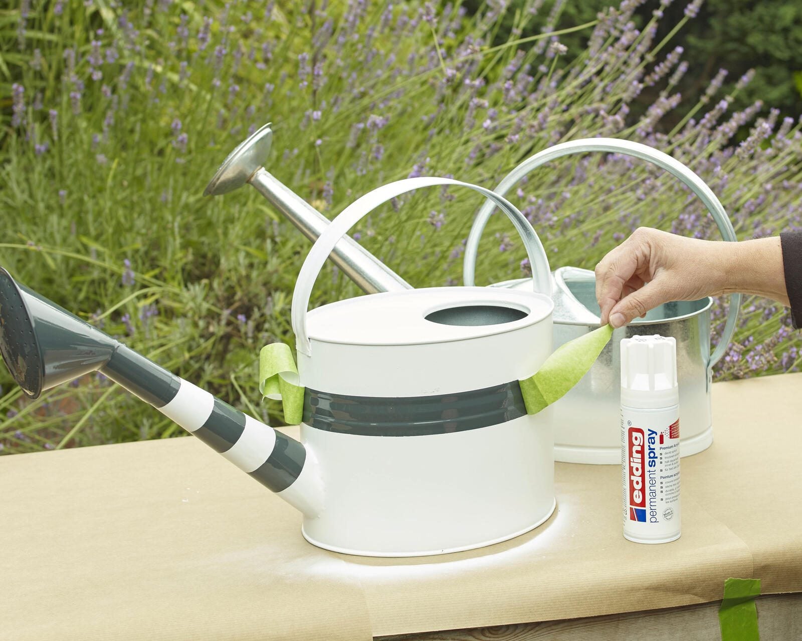 edding Acrylspray Sprühfarbe verkehrsweiß matt