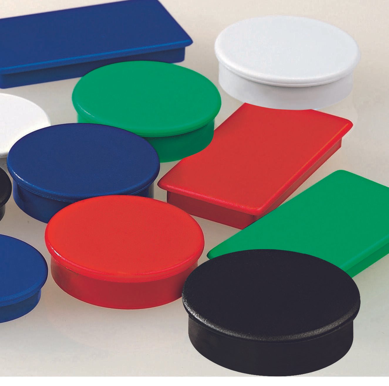 Magnete Ø 2,4 x 0,63 je 2x schwarz, weiß, blau, rot, grün