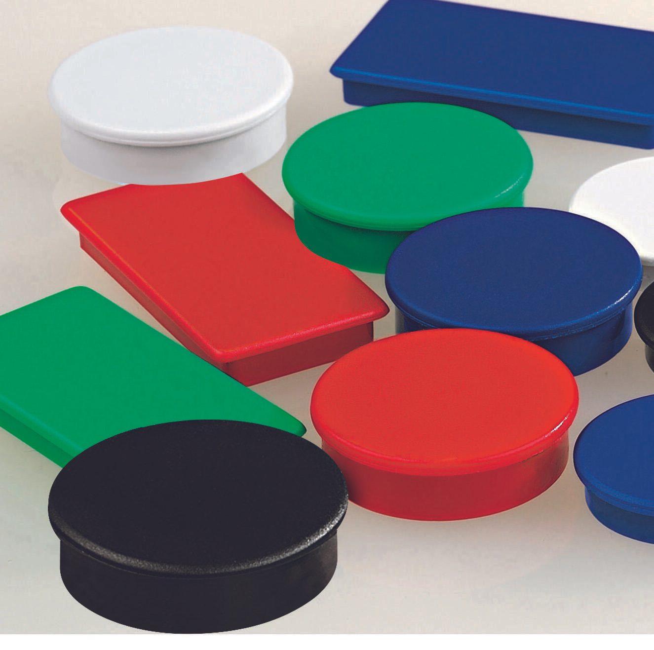 Magnete Ø 2,4 x 0,63 je 2x schwarz, weiß, blau, rot, grün