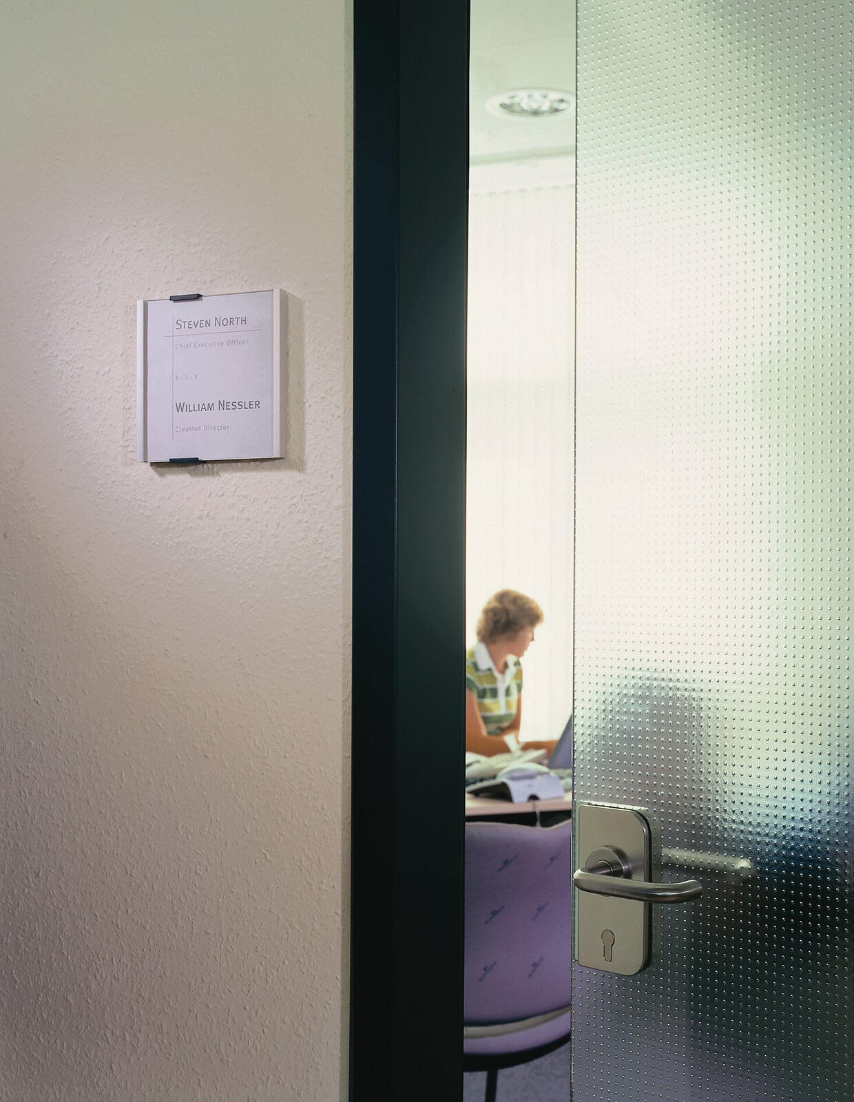 DURABLE Türschild 14,9 x 14,85 cm silber