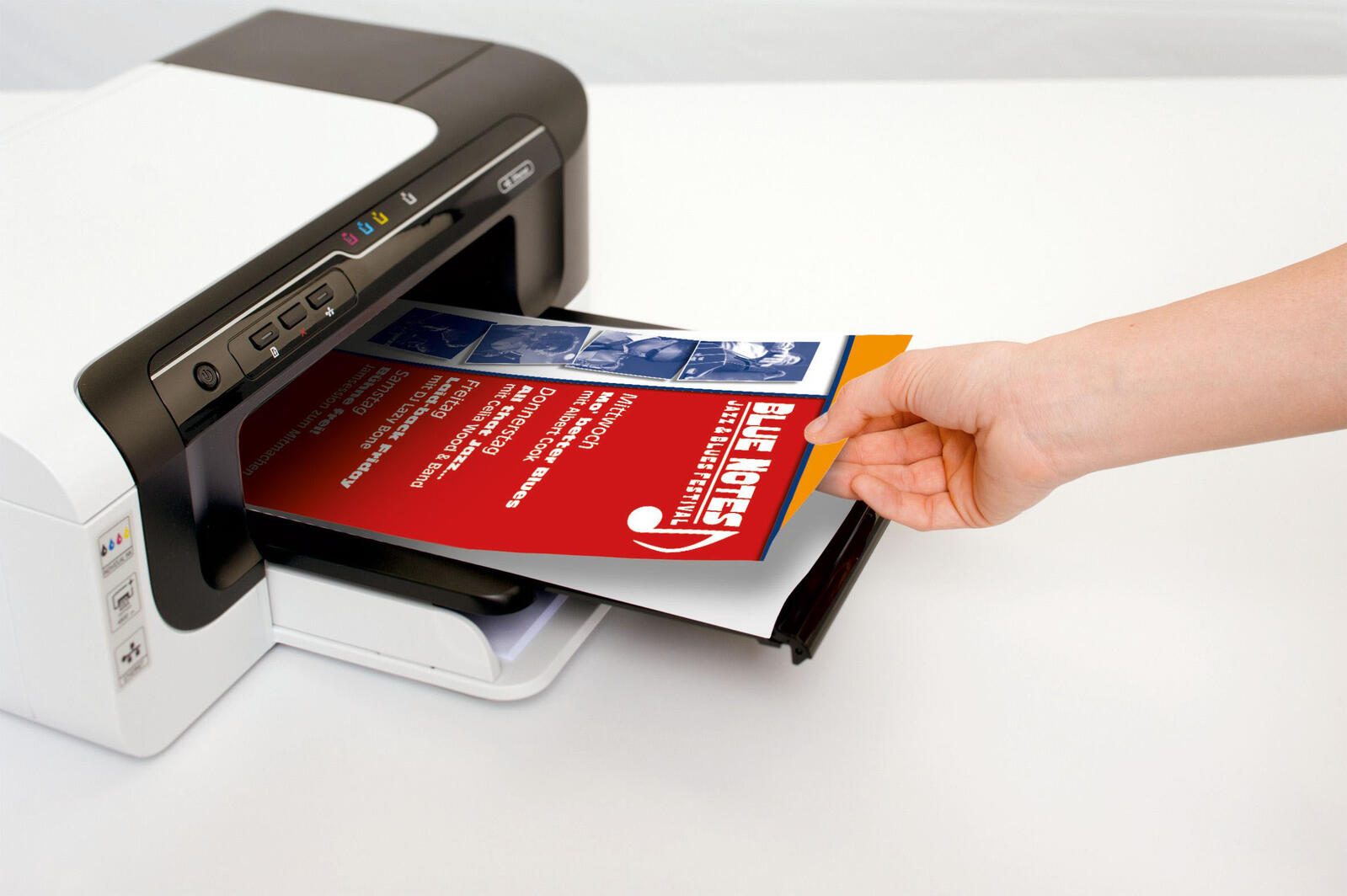 AVERY Zweckform Fotopapier Colour Laser Flyer DIN A4 glänzend 170 g/m²