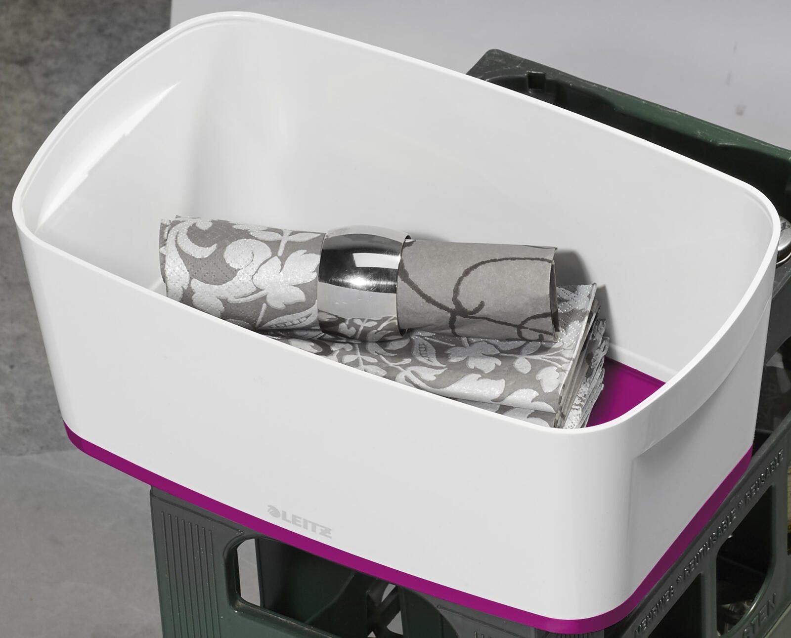 LEITZ Aufbewahrungsbox 5,0 l - 31,8 x 19,1 x 12,8 cm perlweiß/pink