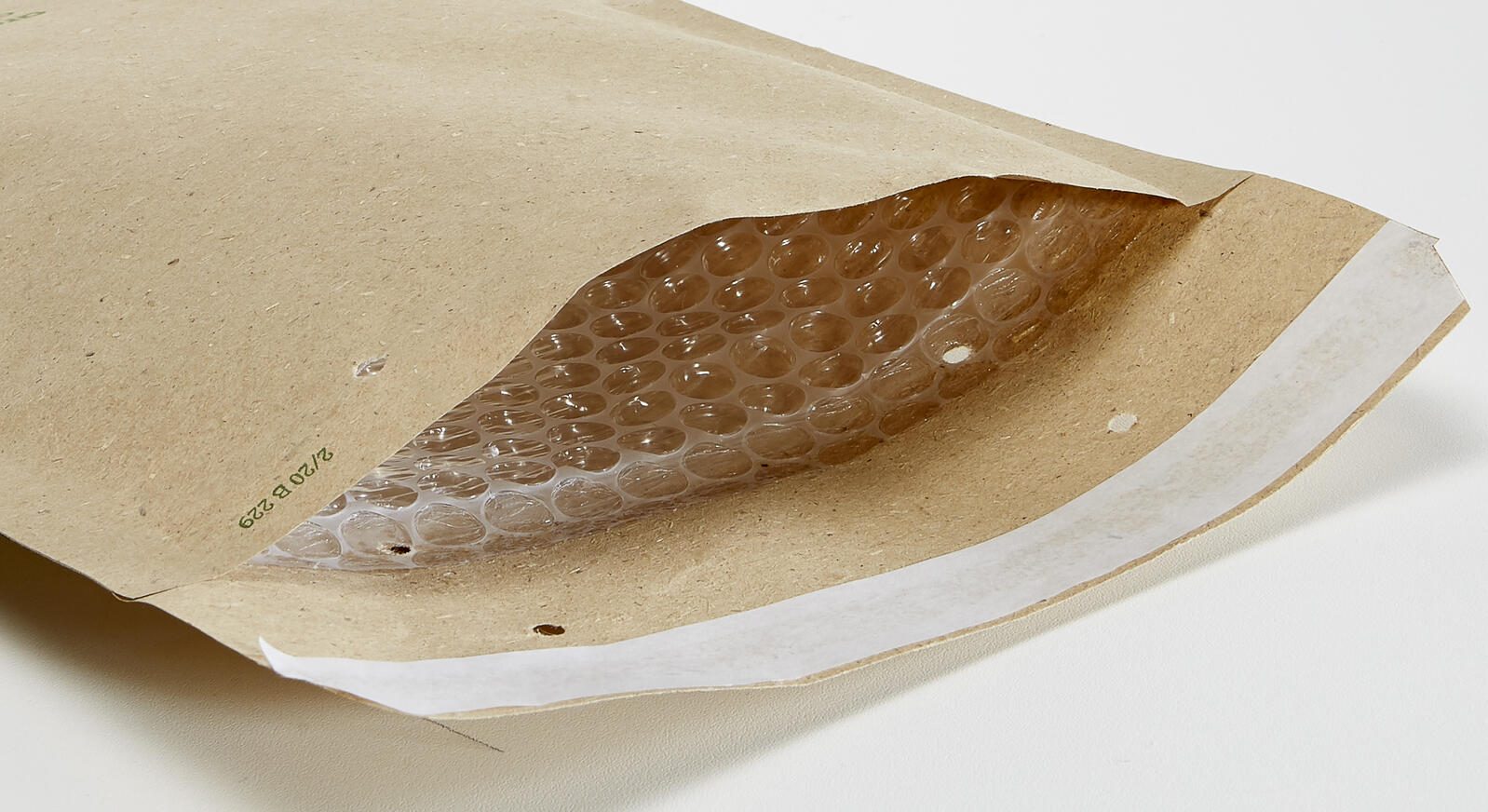 aroFOL® CLASSIC eco 4/D Luftpolstertaschen für DIN B5 braun