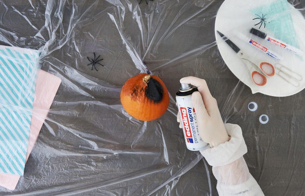 edding Acrylspray Sprühfarbe tiefschwarz matt