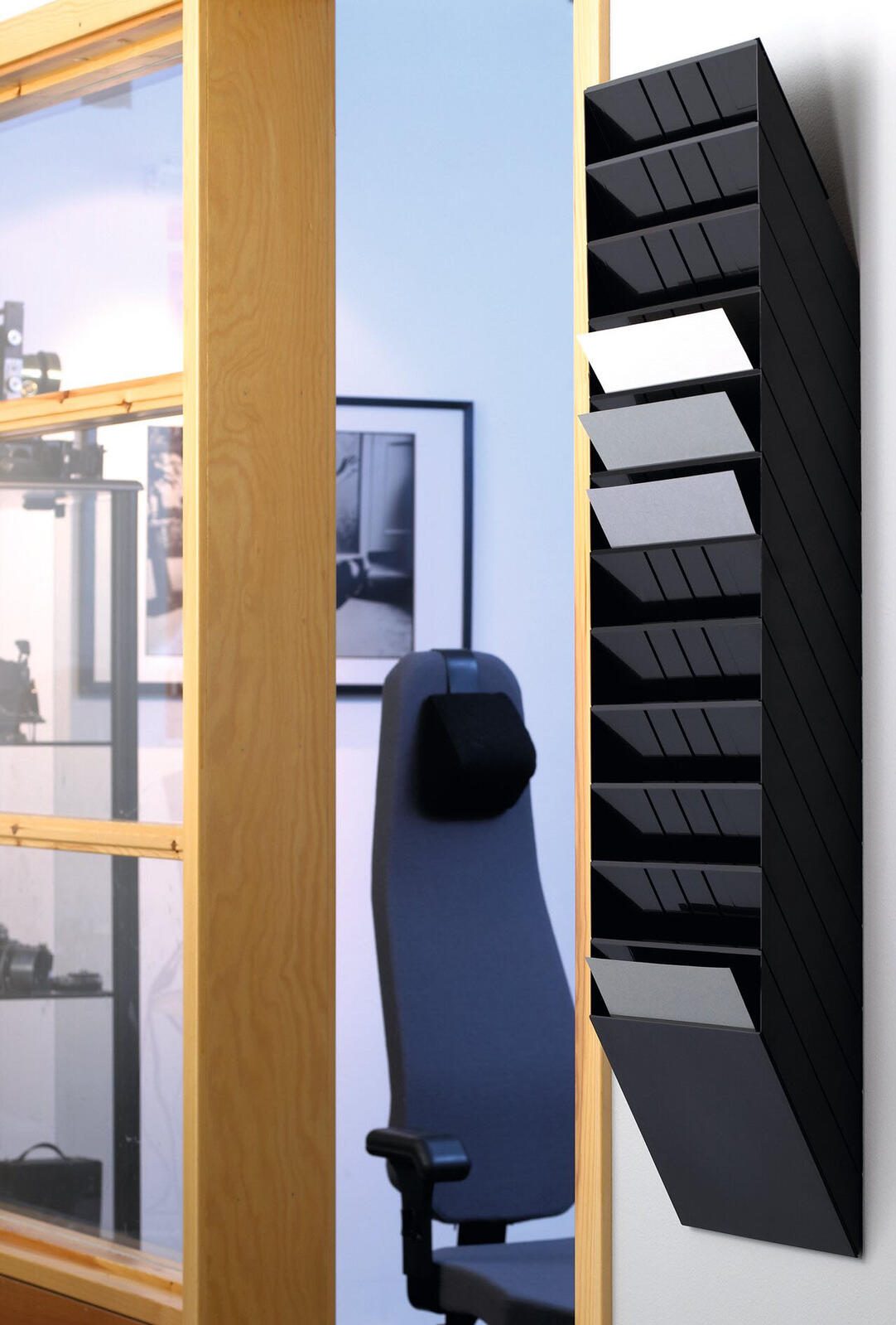 DURABLE FLEXIBOXX Wandprospekthalter DIN A4 12-Fach schwarz
