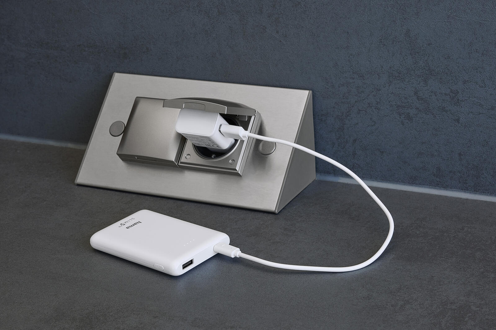 hama SLIM 5HD Powerbank 5.000 mAh weiß