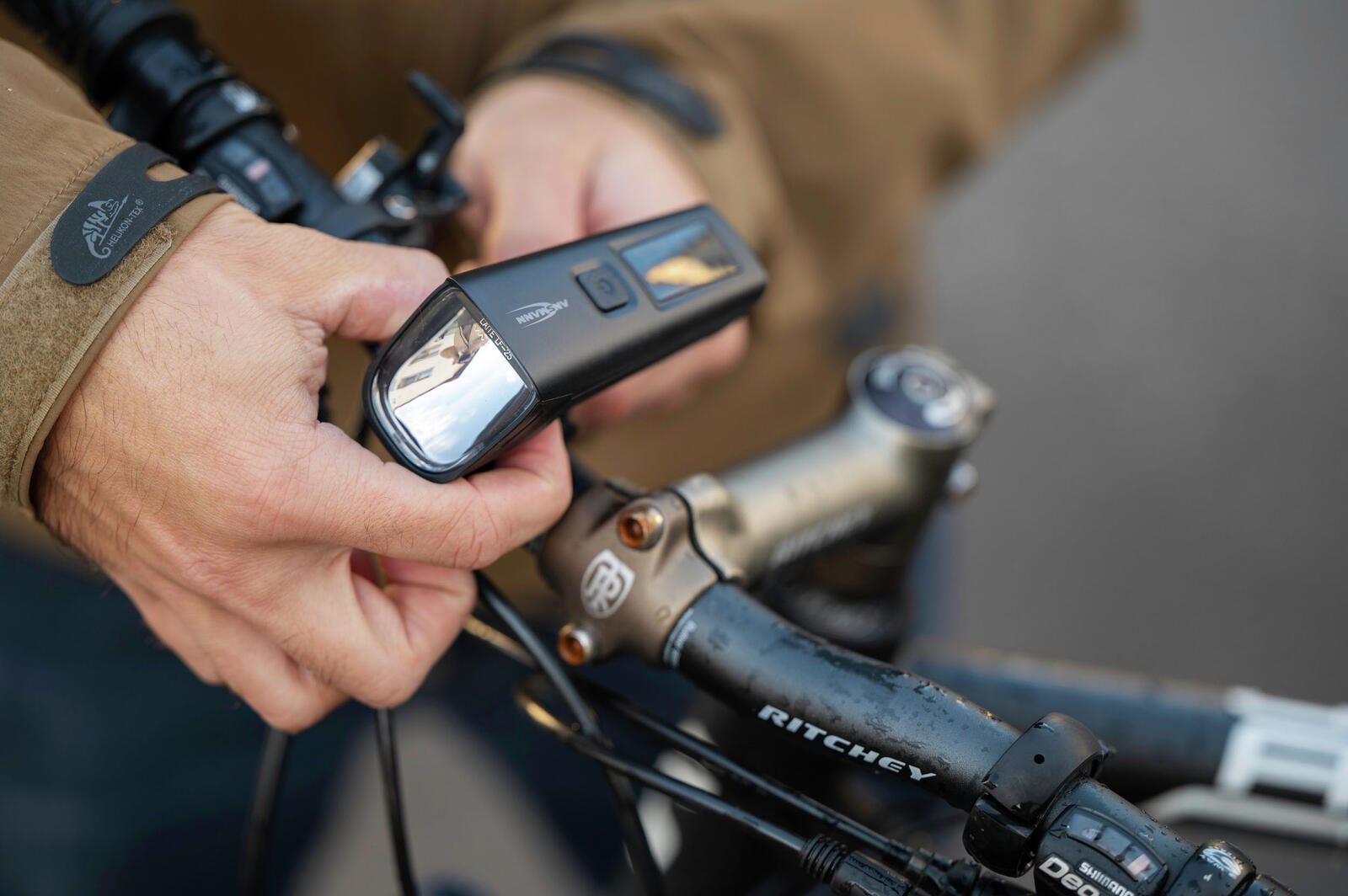 ANSMANN Fahrradbeleuchtung schwarz
