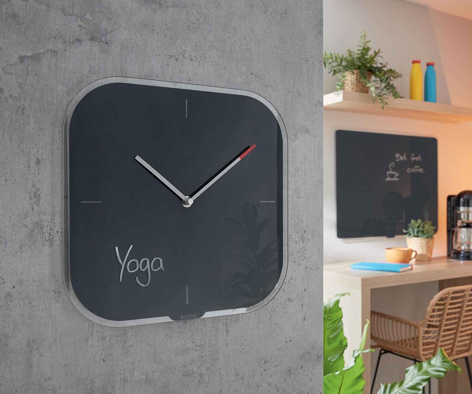 LEITZ Wanduhr Cosy grau
