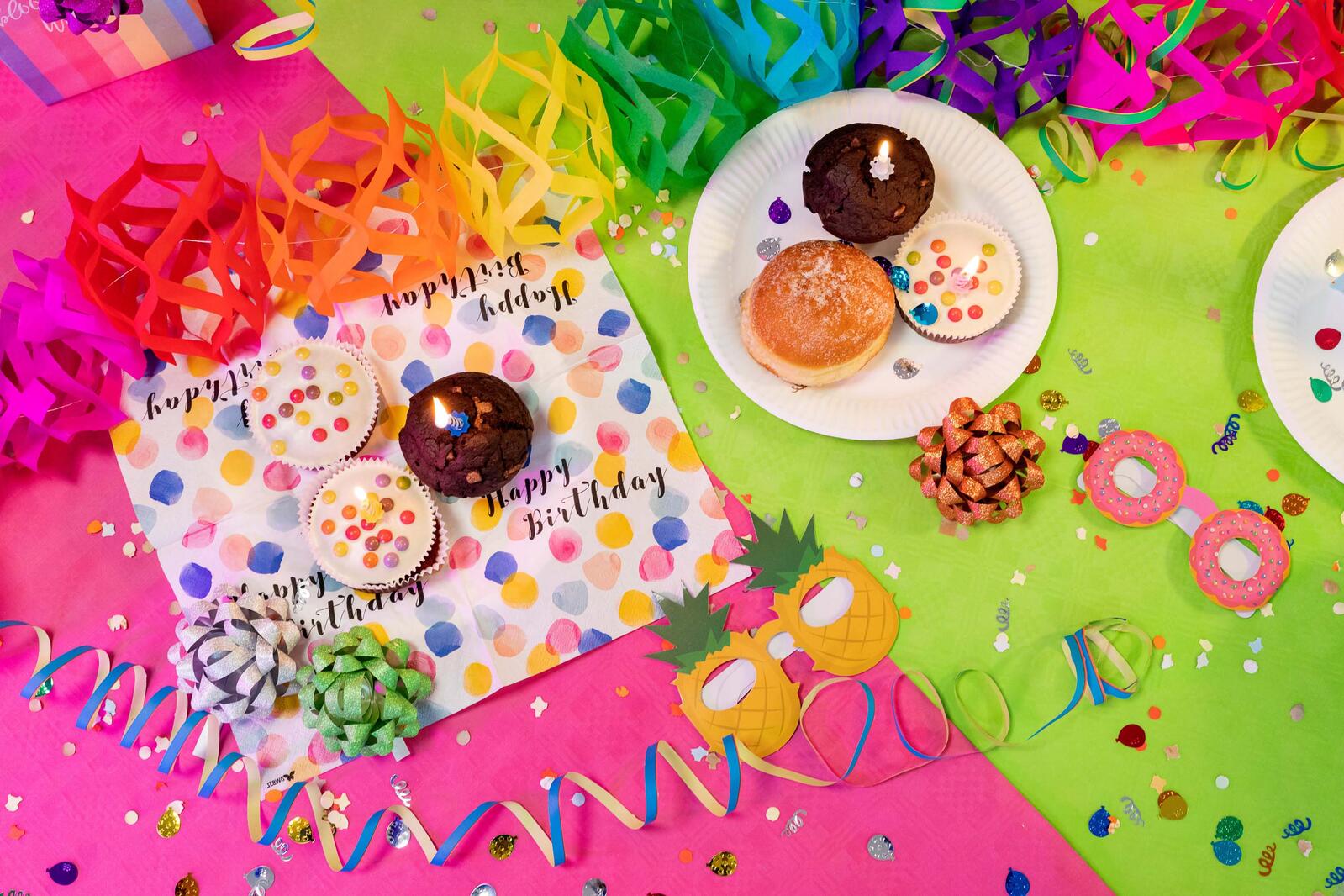 Idena Luftschlangen bunt