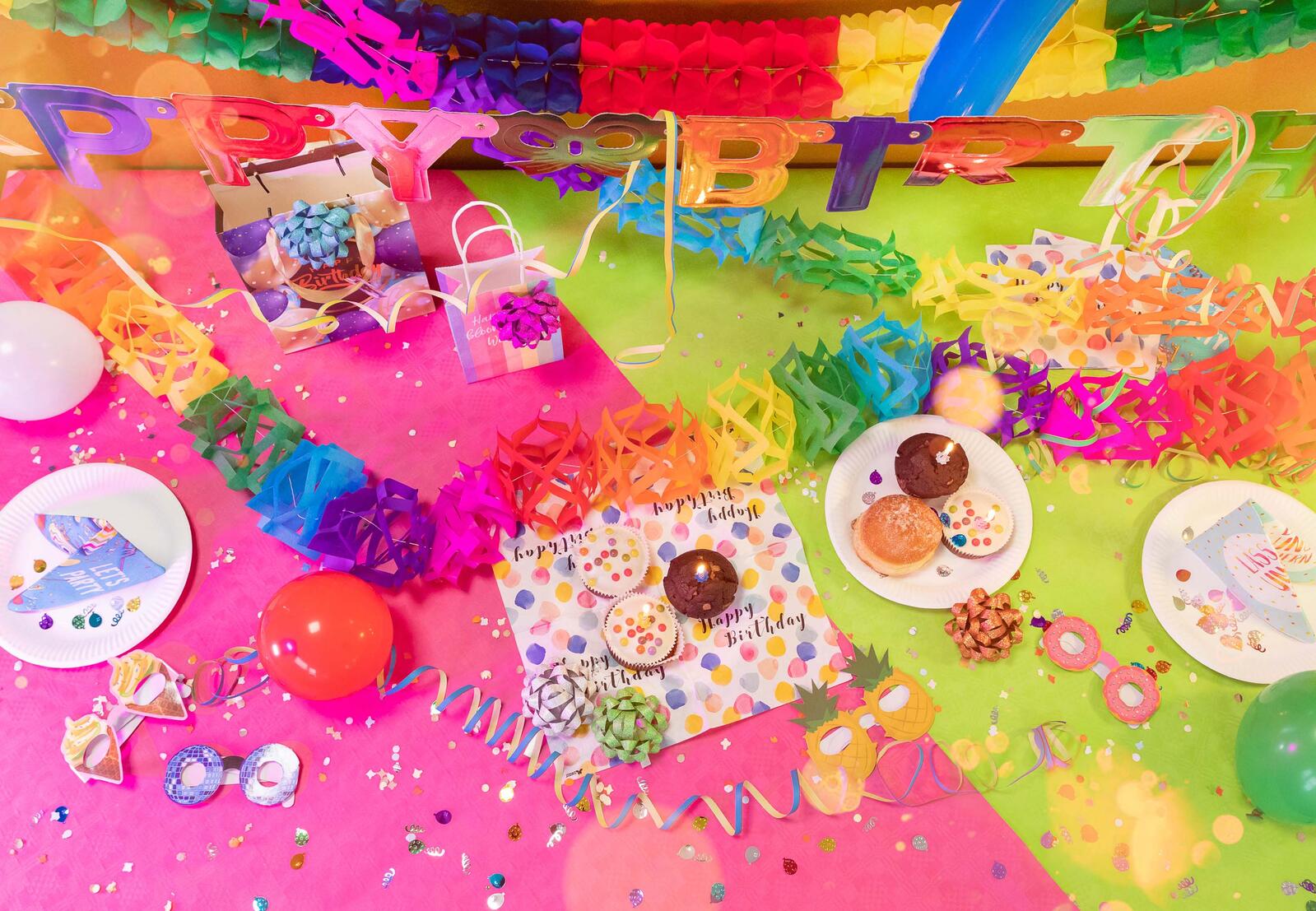 Idena Luftschlangen bunt