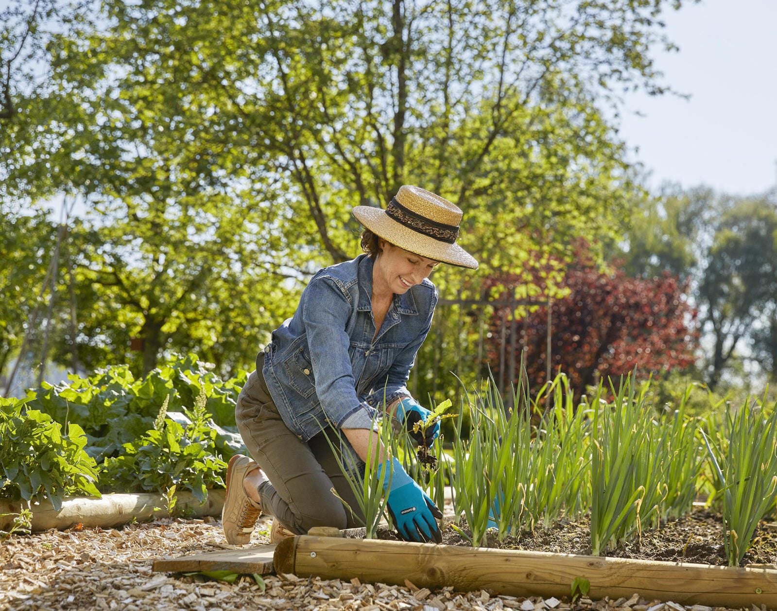 GARDENA Gartenhandschuhe 42% Polyester, 55% Nitril, 3% Elasthan, Nitrilbeschichtung der Handflächen 10 anthrazit, türkis