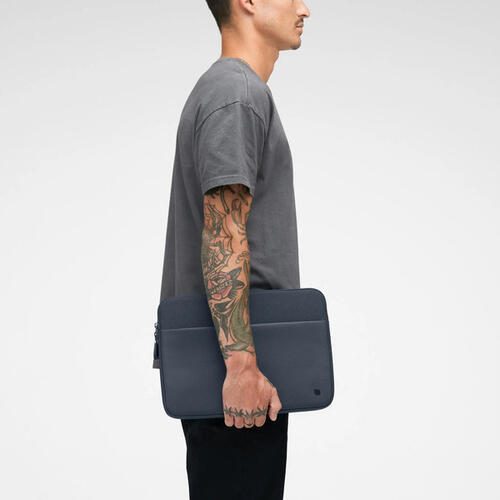 Incase A.R.C. Schutzhülle mit Tasche 16 Zoll