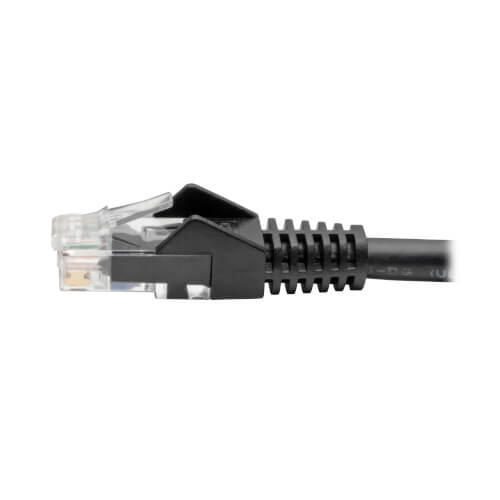 Eaton Tripp Lite Series Cat6 Gigabit Snagless Molded (UTP) Ethernet Kabel (RJ45 Stecker/Stecker), Schwarz, 7 ft. (2.13 m