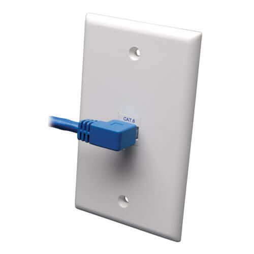 Eaton Tripp Lite Series Left-Angle Cat6 Gigabit Molded UTP Ethernet Kabel (RJ45 Left-Angle M zu RJ45 M), Blue, 3 ft. (0.
