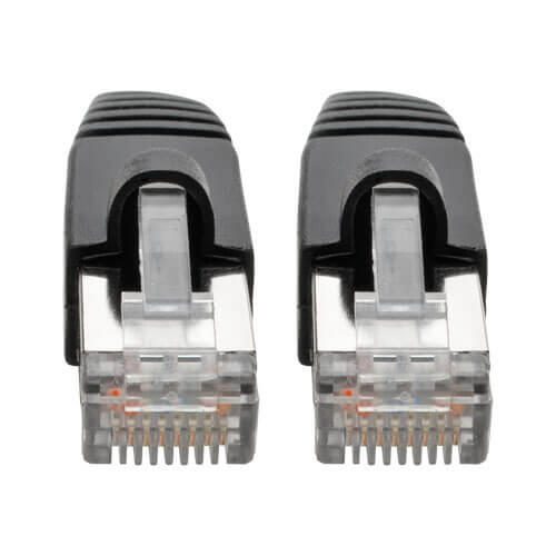 Eaton Tripp Lite Series Cat6a 10G Snagless Shielded STP Ethernet Kabel (RJ45 Stecker/Stecker), PoE, Schwarz, 7 ft. (2.13